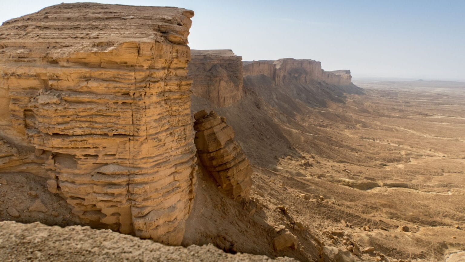 edge of the world in riyadh ksa,Jebel Fihrayn